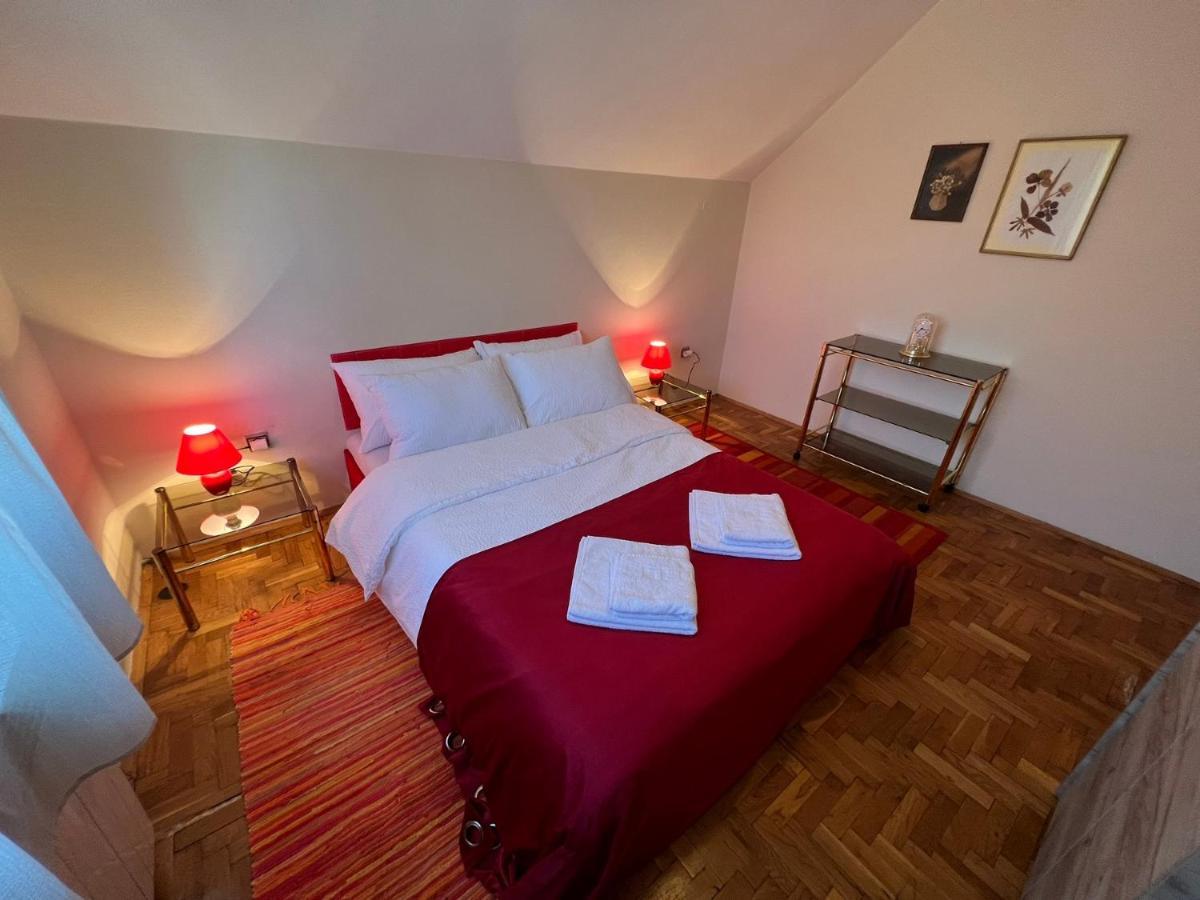 Interinn Luxury Villa Paracin Exterior photo